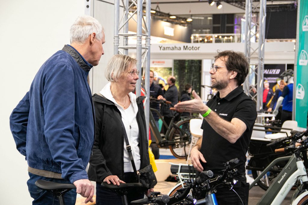 Ter plekke krijg je uitleg van experts over e-bikes